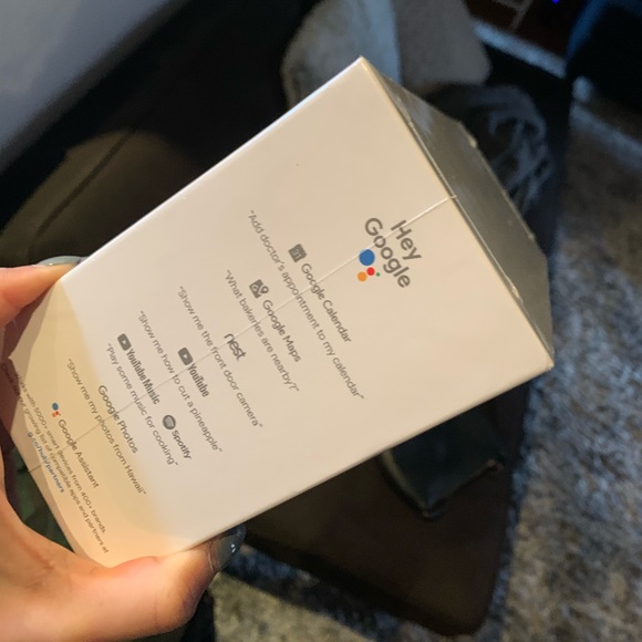 Google Home Hub - Picture 2 of 3